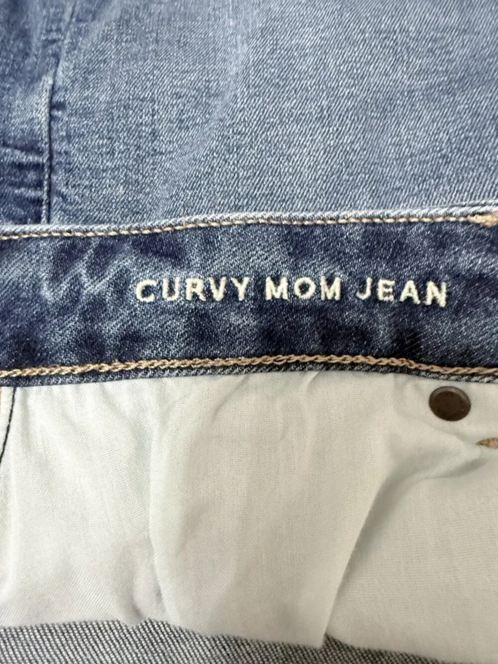American Eagle Women's Size 10 X-Long BLUE DENIM Curvy Mom High Rise Jeans Blue